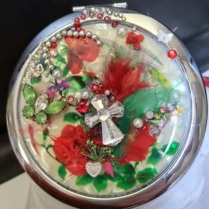 Pearlized Heavenly Floral Garden Embellished Compact Mirror Crystal Butterfly